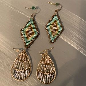 Beaded pair of earrings